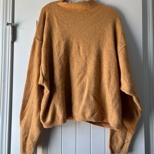 Free People L super soft sweater in yellow 💛